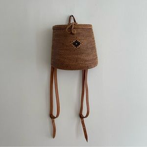 No brand, never used, wicker backpack